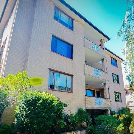 シドニーCarlton 3 Beds Unit - Free Parkingアパートメント エクステリア 写真