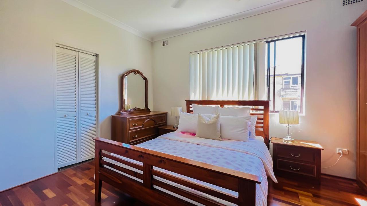 シドニーCarlton 3 Beds Unit - Free Parkingアパートメント エクステリア 写真