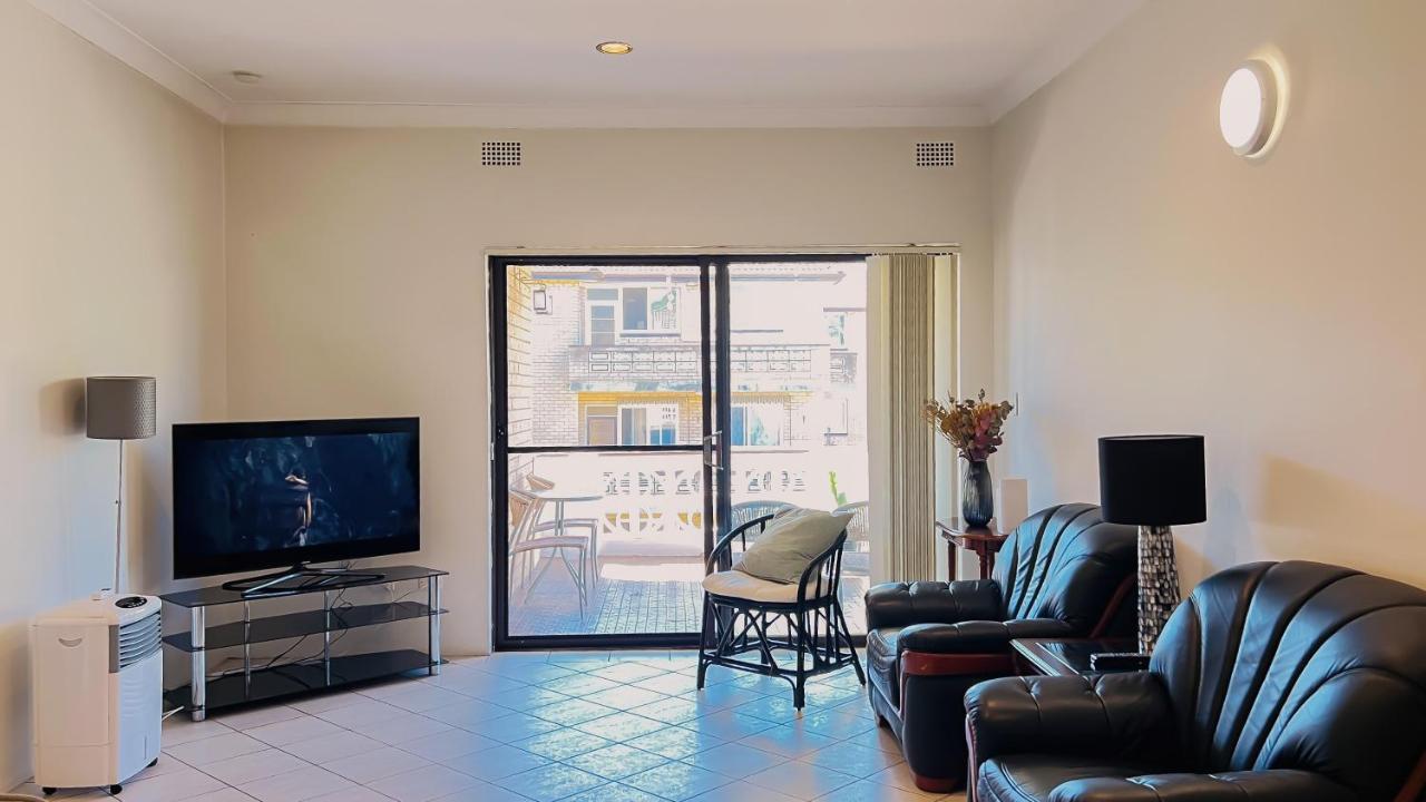 シドニーCarlton 3 Beds Unit - Free Parkingアパートメント エクステリア 写真